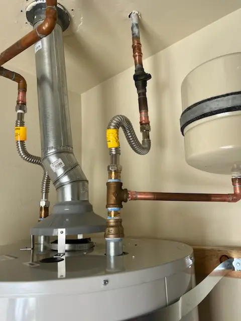 Water heater installation and plumbing repair in Vinmar Farms